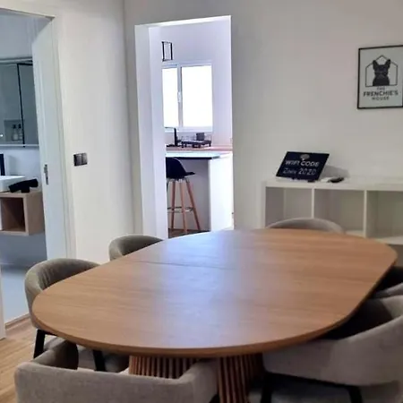 The Frenchie's House Hébergement de vacances Rabo de Peixe